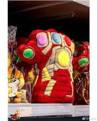 HOTTOYS  Cosbaby Nano Gauntlet Plush