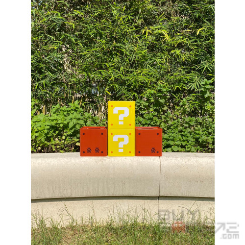 Super Mario 問號磚儲物金屬罐 香港限定版