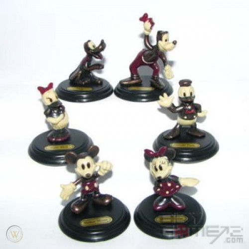 Yujin Disney Characters Capsule World Gashapon Sepia 6 Figure Collection Gasphon (Set) Japanese